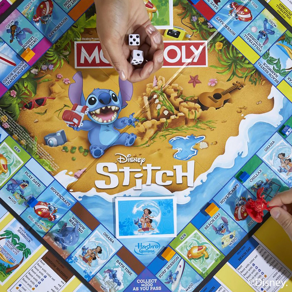 Gaming Monopoly Stitch G0388 D4 Lifestyle Image