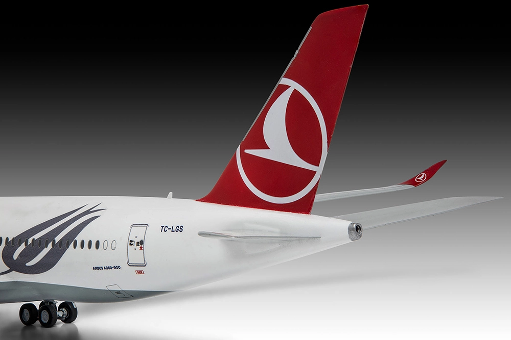 Revell Airbus A350-900 Turkish Airlines Model Kit 03773